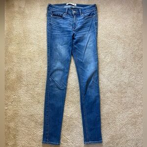 Abercrombie & Fitch Denim - Super Skinny Jeans in Medium Wash Size 4 - 27x31